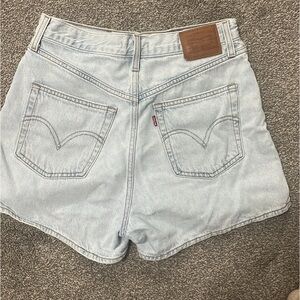 Levi shorts